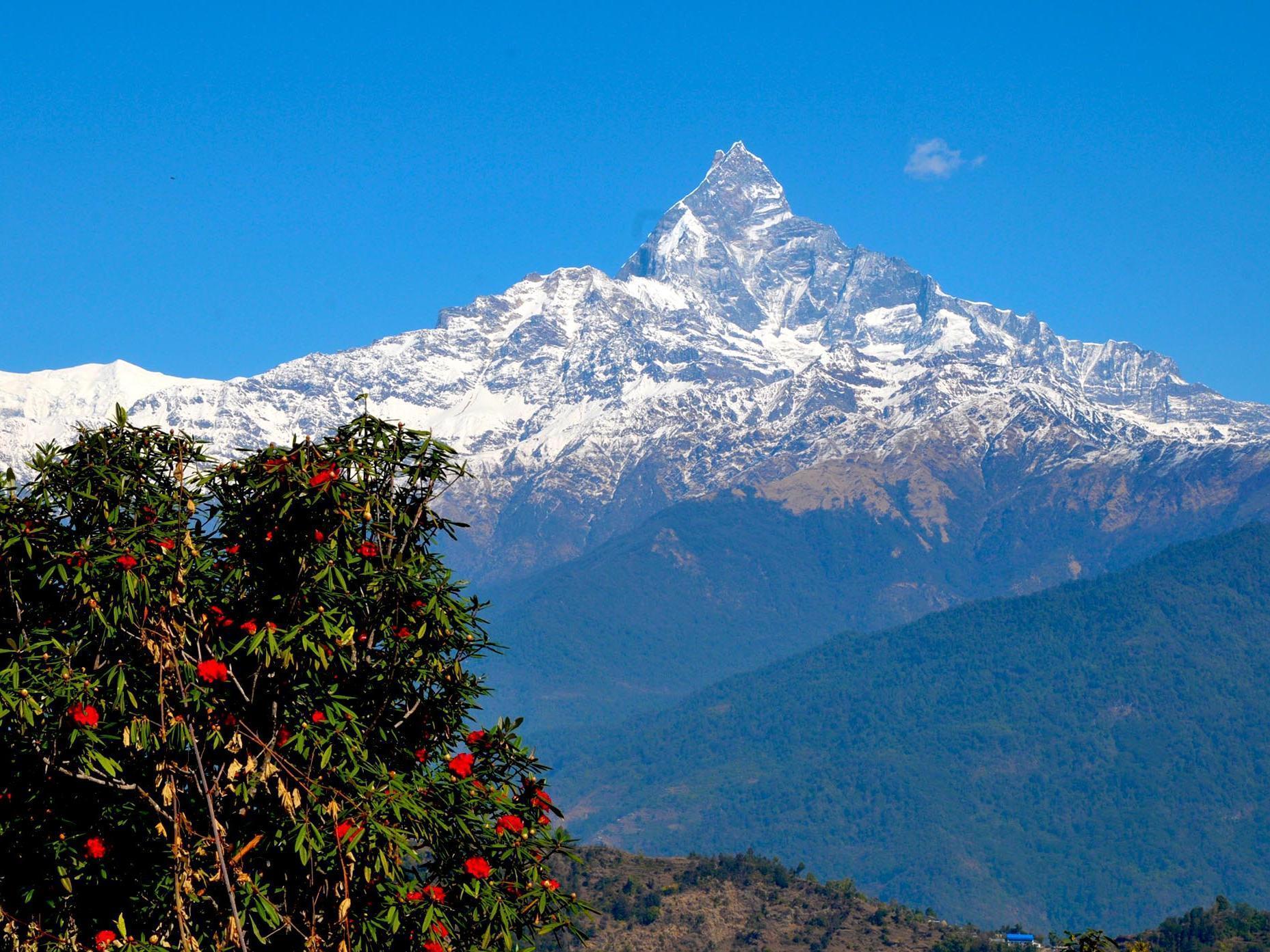 Himalayan Deurali Resort Pokhara Extérieur photo