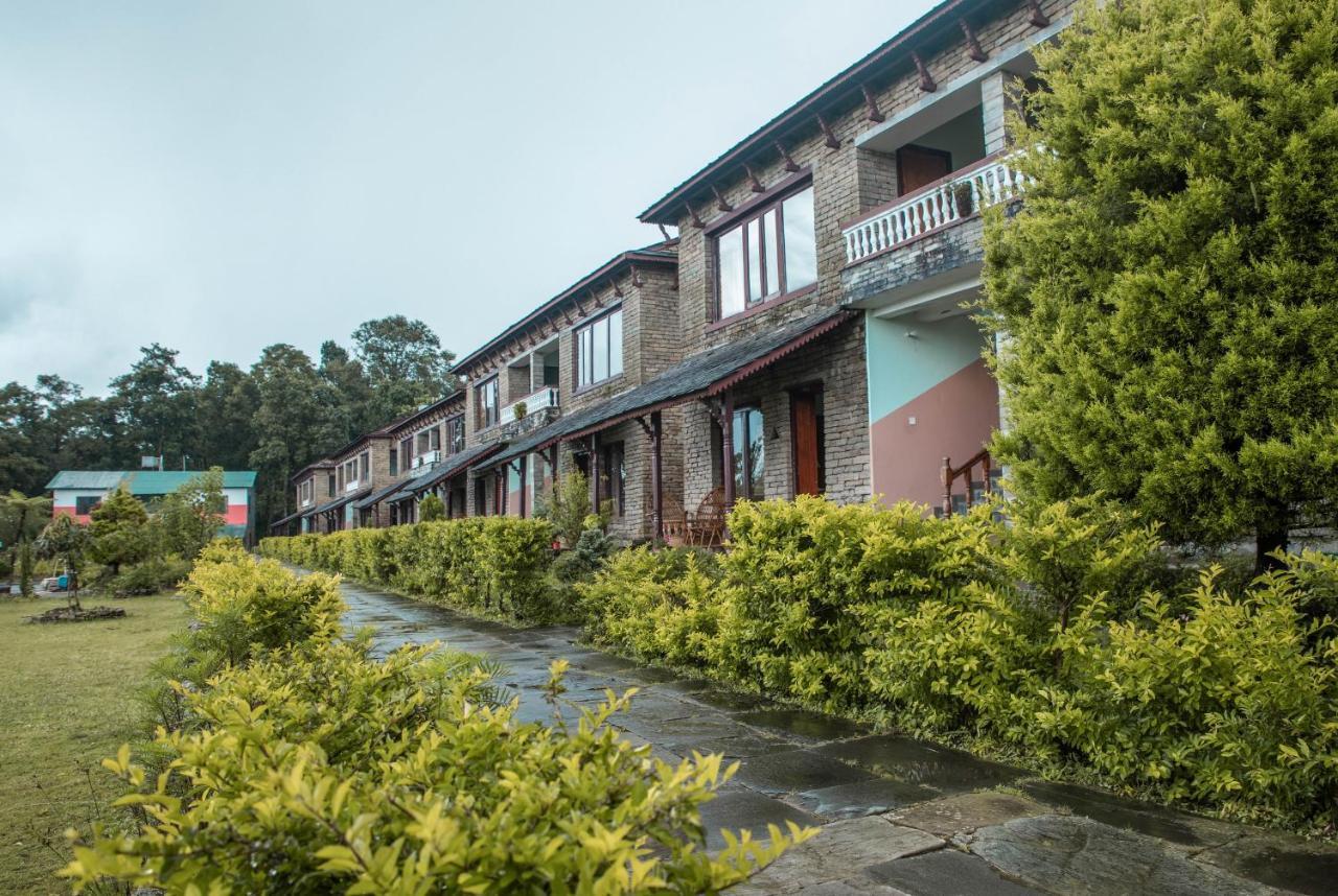 Himalayan Deurali Resort Pokhara Extérieur photo